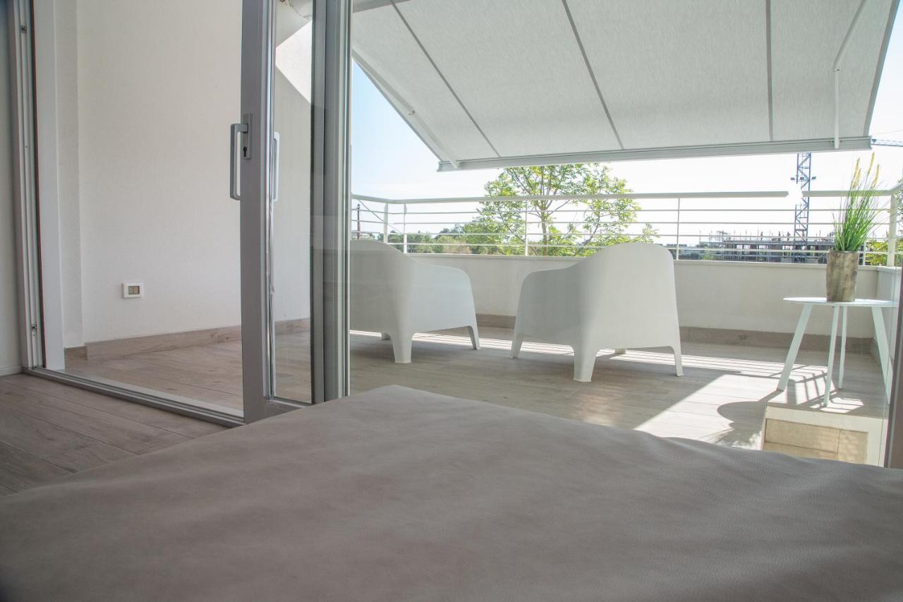 Marina Ponente Aparthotel Lido di Jesolo Exterior foto